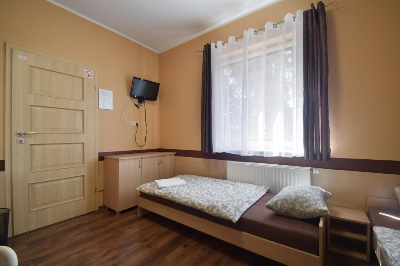 Pensjonat Paskal Bed & Breakfast Czerlejno Luaran gambar